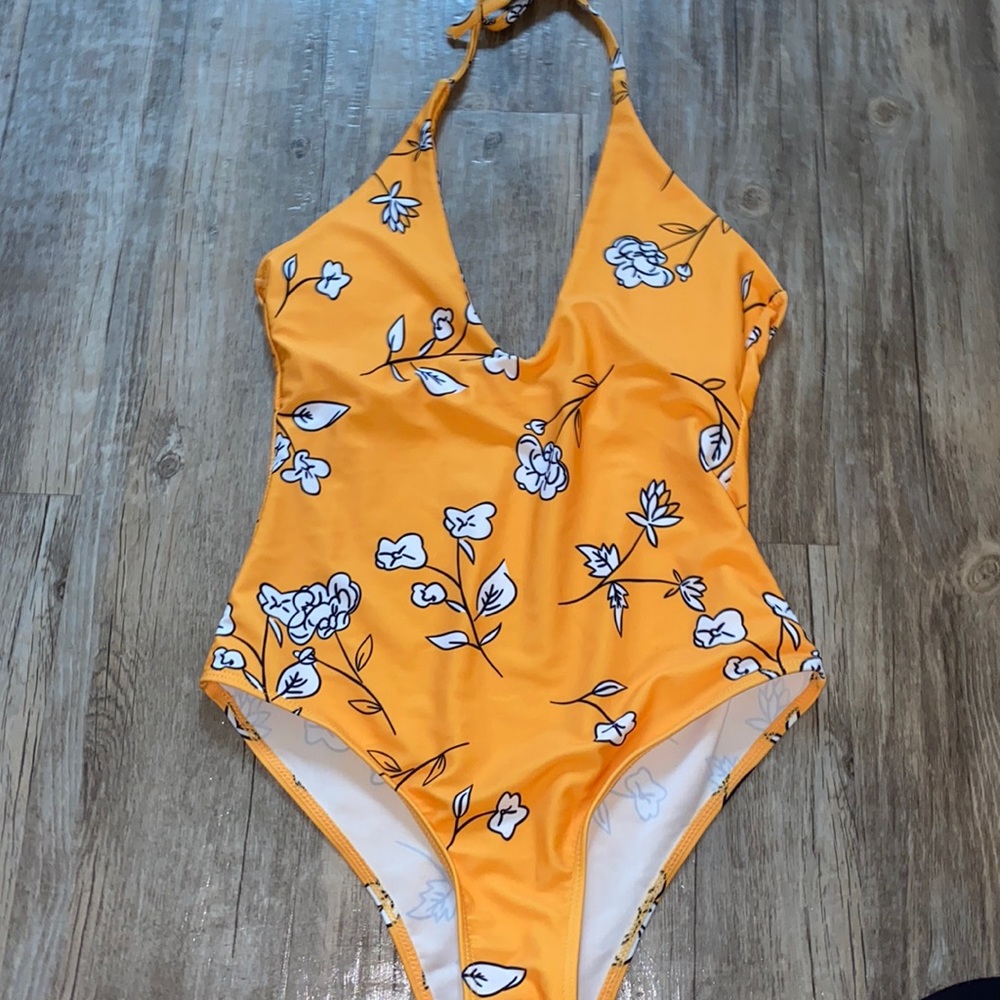 One piece swimsuit